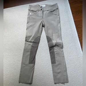 Tailored Sportsman Tan Size 14